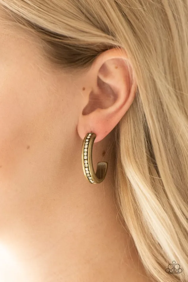 Paparazzi Jewelry Earrings Paparazzi Earring 5th Avenue Fashionista Brass