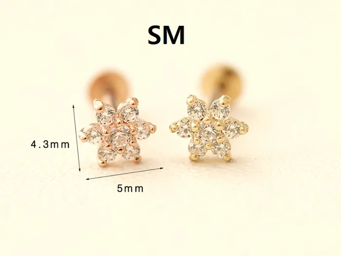 MinimalBijoux Earrings 14K gold Lovely Flower Internally Threaded Labret Piercing 18g16g